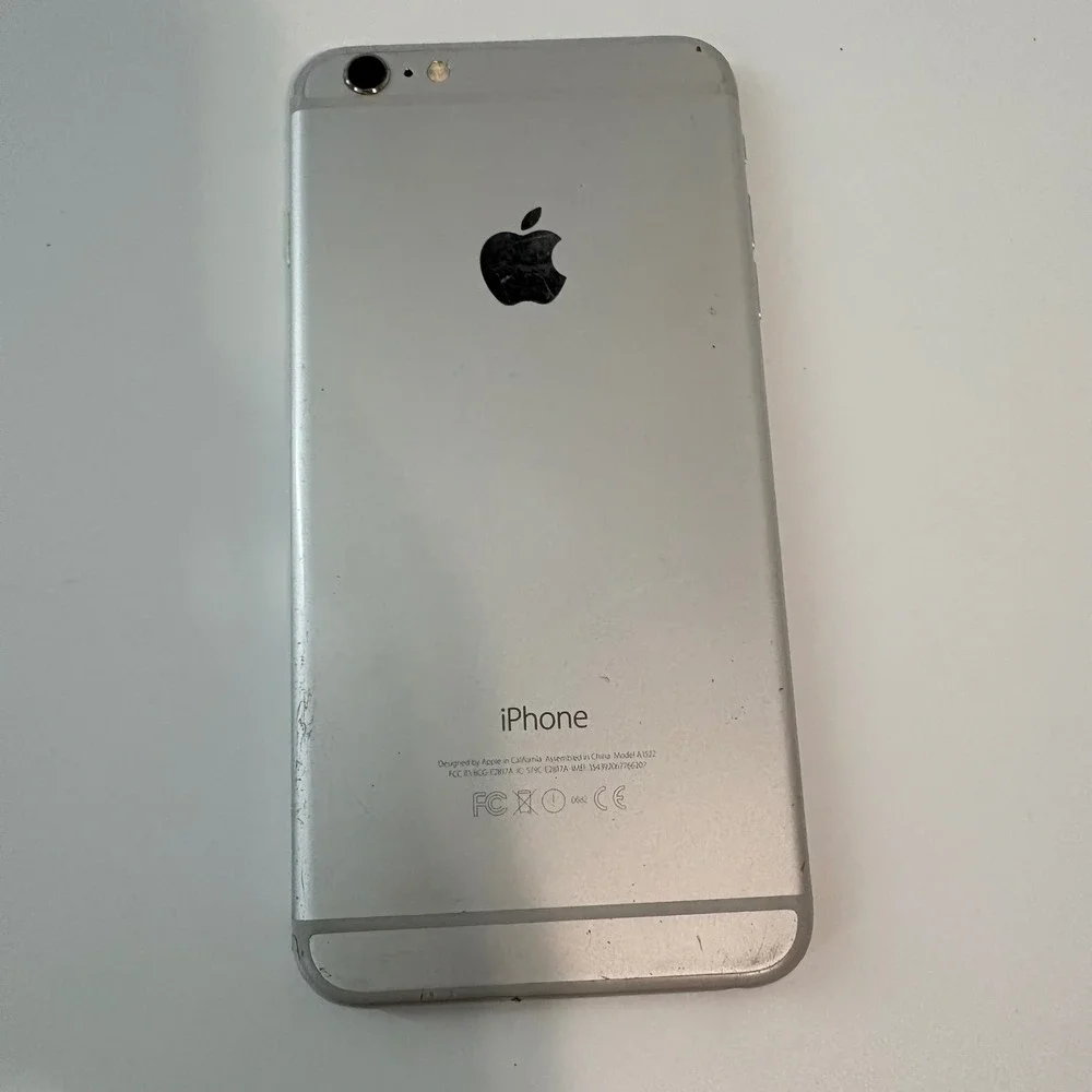 Apple Smartphone A1522 iPhone 6 Plus Silver For Parts AS IS Not Working No Power